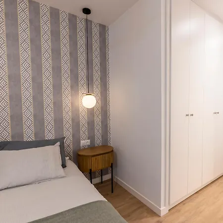 Lezo Cuatro Apartment *