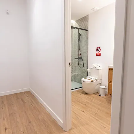 Lezo Cuatro Apartment Malaga