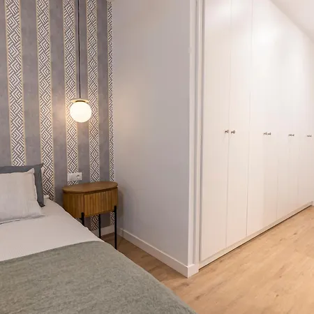 Lezo Cuatro Apartment Malaga