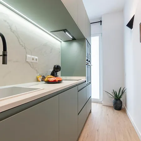 Lezo Cuatro Apartment Malaga